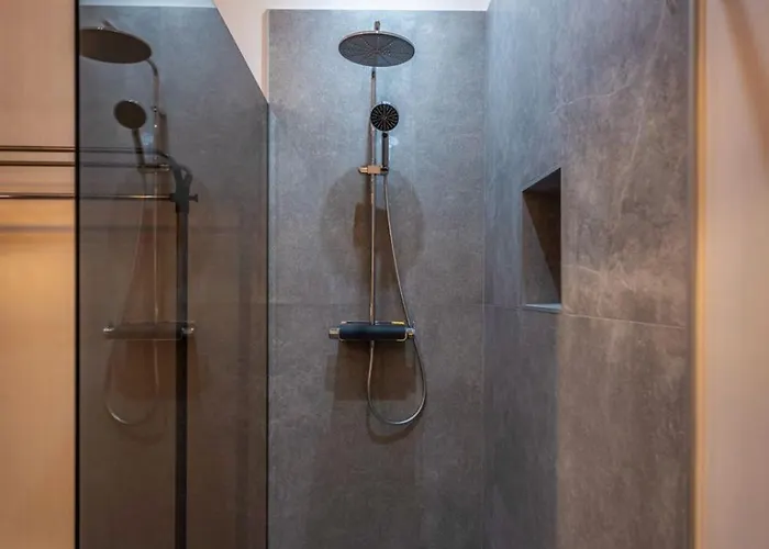 Aradam Luxury Heritage Rom